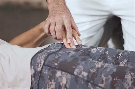 Back Pressure Points | Liebscher & Bracht