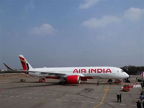 Pic of bleeding passenger 'assaulted' by pilot at Delhi airport goes ...