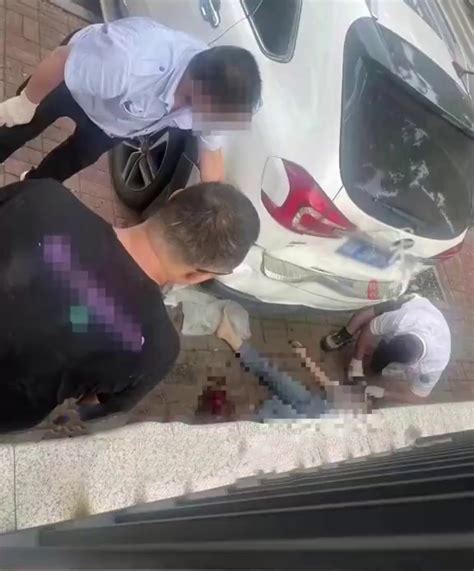母女在幼儿园门口被撞身亡 长沙交警：正调查 | 星岛日报