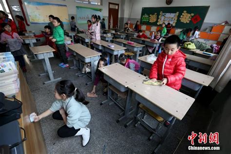 中国多地中小学陆续开学