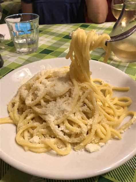 Mastering the Art of Pronouncing Cacio e Pepe