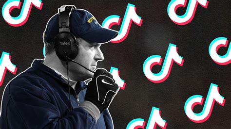 West Virginia football coach Rich Rodriguez isn’t here for locker room ...