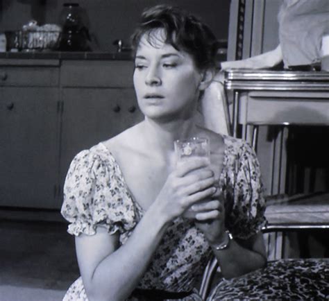Lois Nettleton "The Midnight Sun" | Twilight zone episodes, Twilight ...