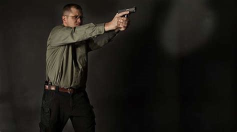 Pointing Revolver 的图像结果