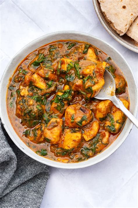 Palak Chicken (Spinach Chicken Curry) | Indian Ambrosia