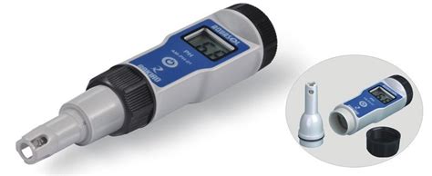 AQUASOL DIGITAL Handheld PH Meter With Calibration solution, Range: 1 ...