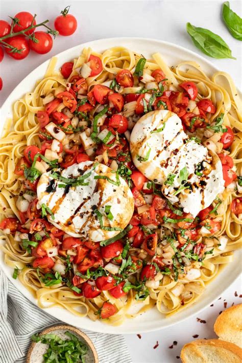 30-Minute Bruschetta Pasta with Burrata - Fit Foodie Finds