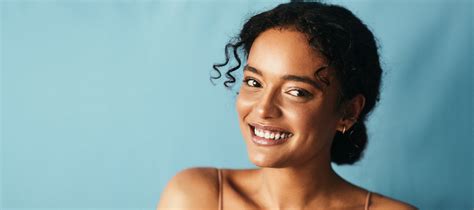 What is Hyaluronic Acid and its Advantages for Skin? - The Pink Foundry