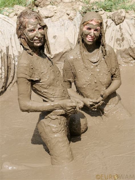 Kimi and Alida after playing in mud : r/WetAndMessy