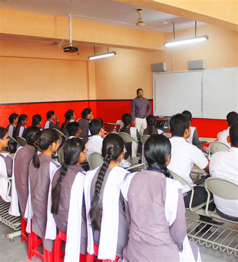 Virendra Swarup Public School, Lucknow