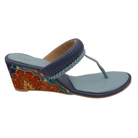 GHEVAR BLUE – Veruschka