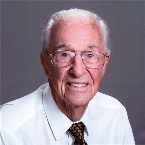Fintan Flanagan Obituary (1927 - 2024) - Oshkosh, WI - Oshkosh Herald