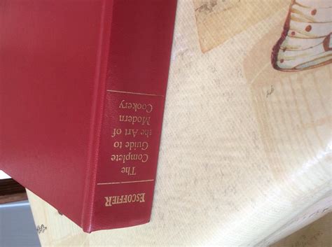 Buy Escoffier: The Complete Guide to the Art of Modern Cookery Book ...