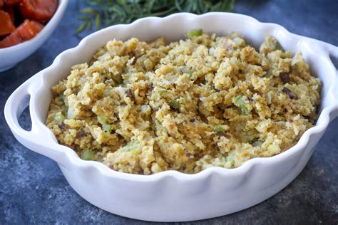 Southern Cornbread Dressing - addicted to recipes