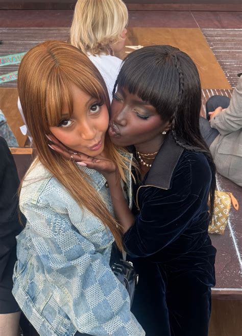 pink pantheress and anok yai