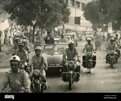 Président de l'Algérie Ahmed Ben Bella Photo Stock - Alamy
