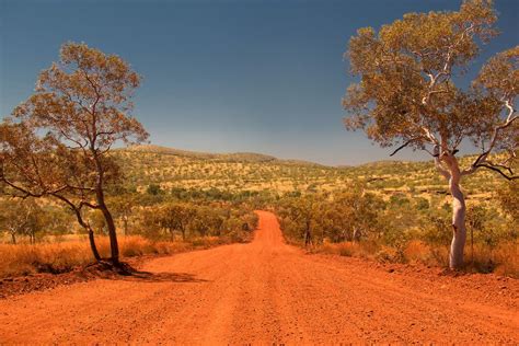 Explore the Heart of Aboriginal Culture in Australia: Unveil the Essence of Nature and Spirit