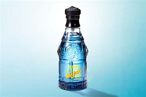 Versace Blue Jeans Review: Aroma of the Mediterranean Breeze – Fragrance5ml