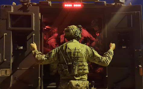 FBI Special Weapons and Tactics (SWAT) — FBI