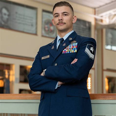 First Guardian Graduates Army's BLC | Men in uniform, Army, Staff sergeant