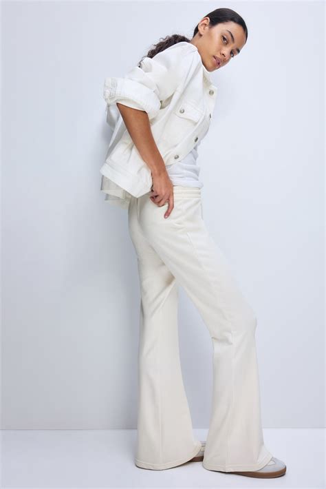 Flared joggers - Cream - Ladies | H&M IN