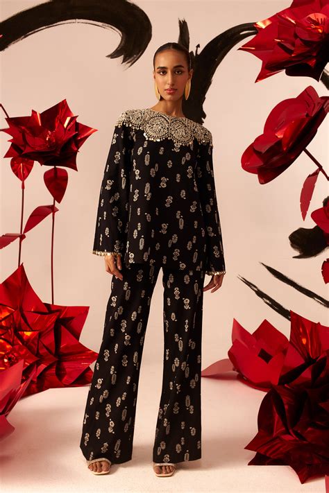 Black Floret Tunic & Pants – Bhumika Sharma