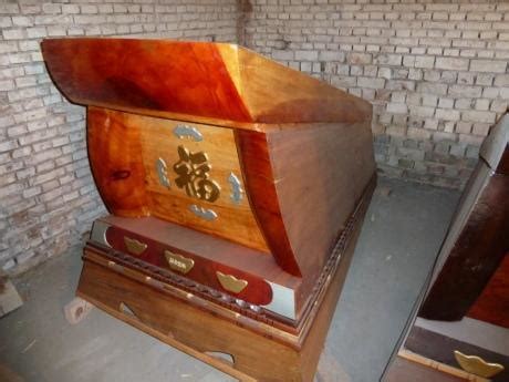 棺材 白色天主教棺材 橄榄棺 外贸出口棺材 实木寿材 欧式棺材-阿里巴巴