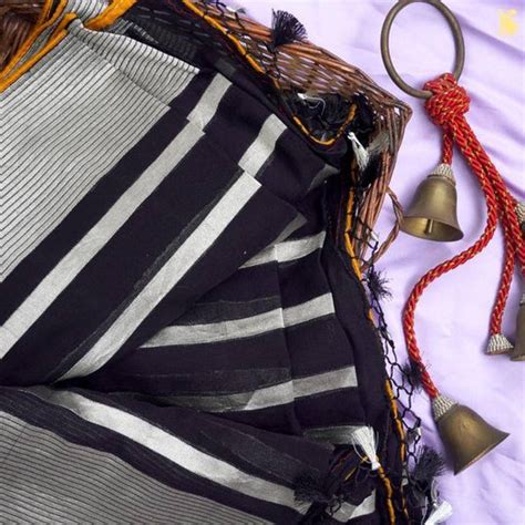 Black Pure Georgette Handloom Stripes Banarasi Saree – Khinkhwab