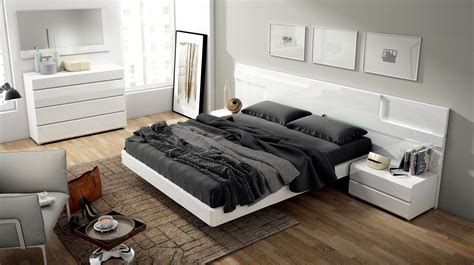 Sara Modern Italian Bedroom set - N - Contemporary - Bedroom Star ...