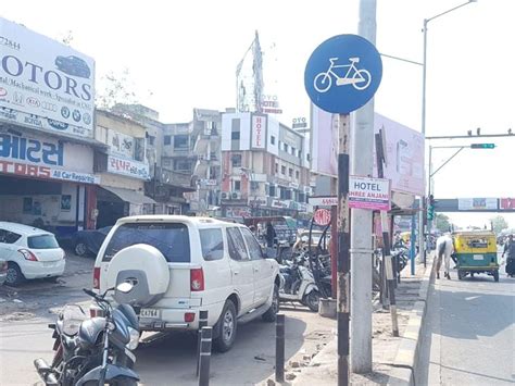 To reduce pollution-traffic, the cycle track built in Bapunagar became ...