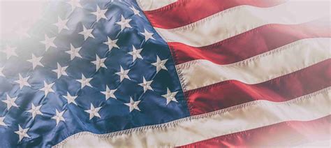 The History of the American Flag // The "Quick-Read" Guide
