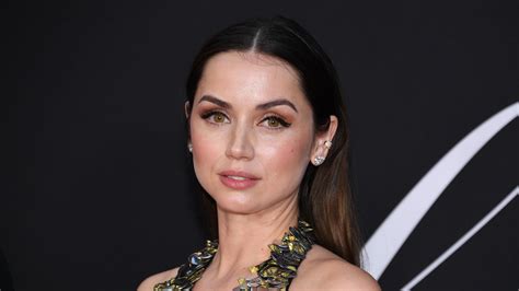 Ana de Armas zeigt in “Blond” extrem viel Haut – und hat jetzt schon ...