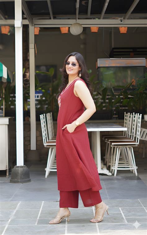 Red soft Cotton Solid Kurta Palazzo set – Henry Fashion