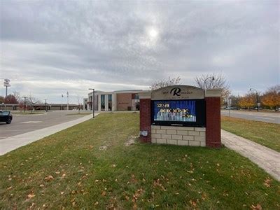 Romulus 34th District Courty - Romulus, MI - Time and Temperature Signs ...