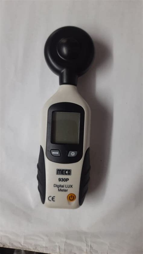 NAAFIE Meco -930P Digital Lux Meter with Calibration Certificate ...