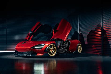 McLaren 720S in 4K Ultra HD – Sleek Speed Unleashed