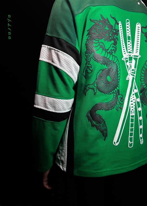 ZORO / THREE SWORDS / FULL SLEEVE – ZENIN