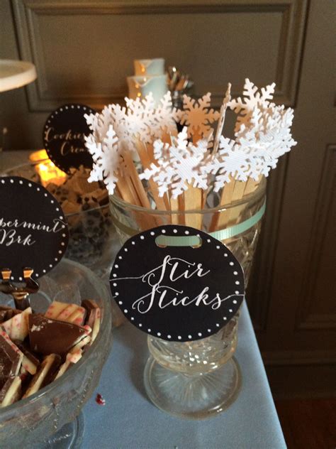 7 of the best winter baby shower themes – Artofit