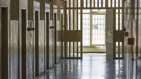 Mecklenburg County jail opens visitation on Father's Day | wcnc.com