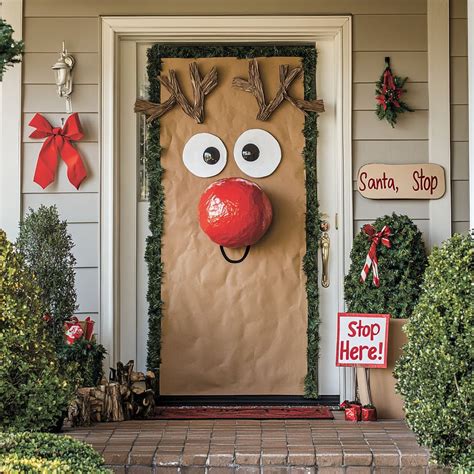 31 Easy Front Door Christmas Decorations You’ll Love to Copy