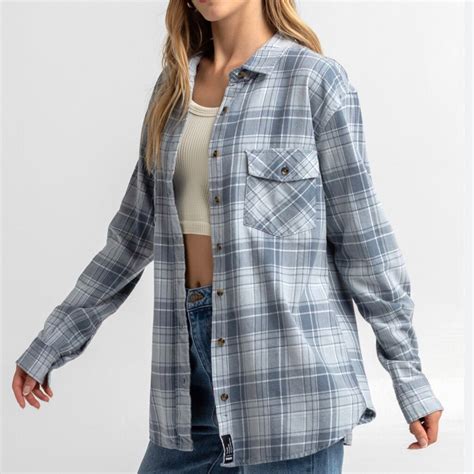 Tilly’s RSQ vintage denim flannel | Blue flannel outfit, Flannel ...