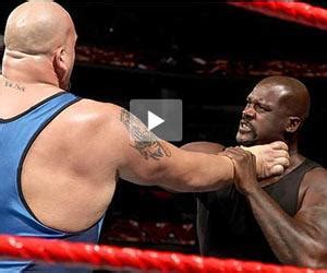 [组图]奥尼尔当WWE嘉宾 将220公斤大力士撞出台_CCTV.com_中国中央电视台