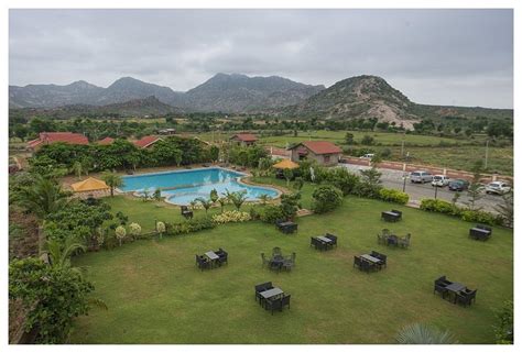 LOHANA VILLAGE RESORT, RAJPURA (Jalore) - Hotel Reviews, Photos, Rate ...