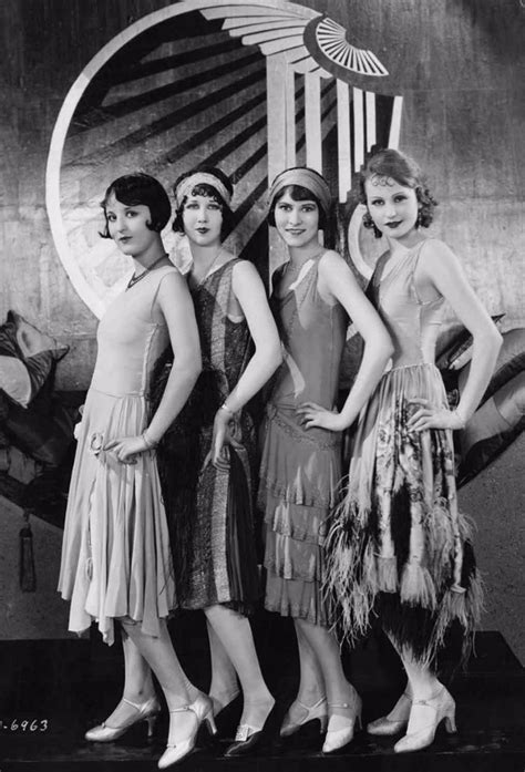 Style in the Jazz Age: 20 Vintage Photos Show Beautiful Women's ...