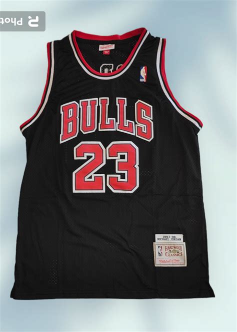 Men's Michael Jordan #23 Chicago Bulls NBA Classic Jersey 1997/98 ...