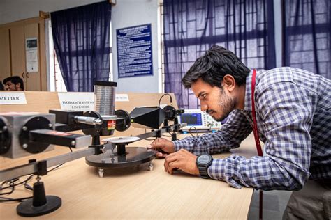 Research Downloads · Top 10 Best Private Universities in India 2022 %