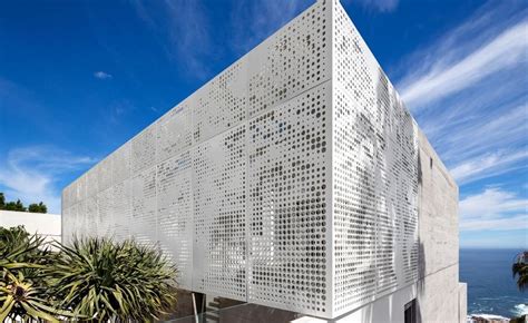 House OVD525: A Contemporary Cuboid in Bantry Bay