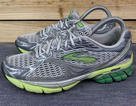Running Shoes Size Charts: Find the Perfect Fit for Your Feet | The Running Advisor