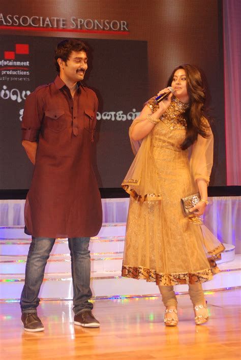 Sneha Prasanna At BIG Salute To Tamil Women Entertainers Awards |Tamil ...