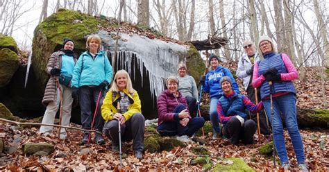 Outdoor Hiking 的图像结果